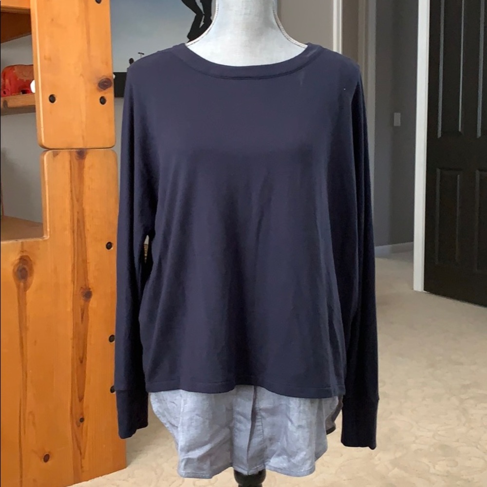 Vince crew neck long sleeve pullover size xs